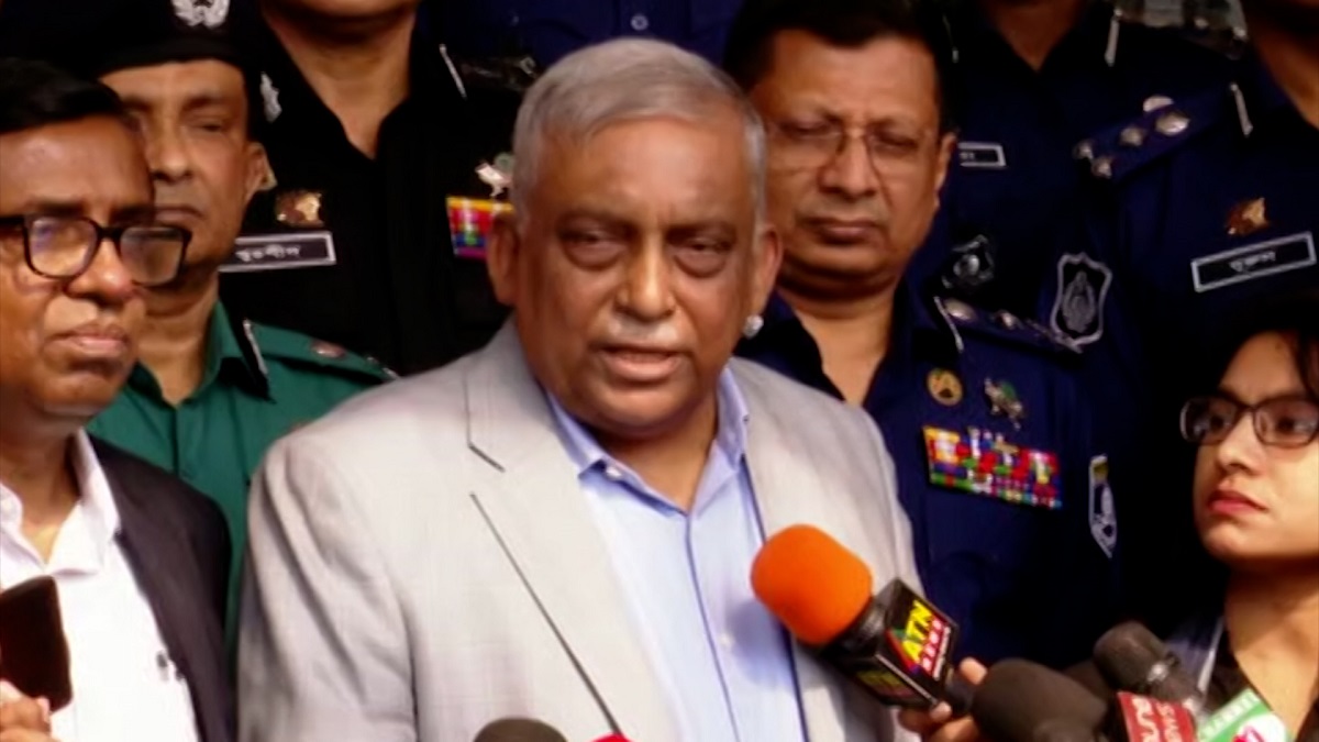 সমাবেশে খালেদা জিয়া যোগ দিলে আদালত ব্যবস্থা নেবেন: স্বরাষ্ট্রমন্ত্রী