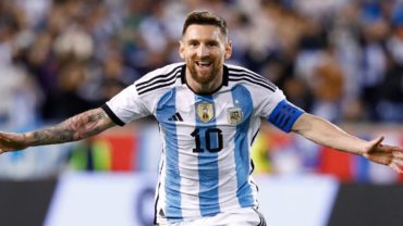 সমীকরণ নয়, মেসি ম্যাজিকে ভরসা রেখেই স্বপ্ন বুনছে সমর্থকরা