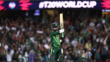 দক্ষিণ আফ্রিকাকে ১৮৬ রানের টার্গেট দিলো পাকিস্তান