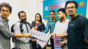 শীতার্ত ও অসহায় মানুষের পাশে আয়াত ফাউন্ডেশন