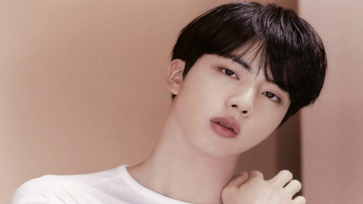 সেনাবাহিনীর প্রশিক্ষণে বিটিএসের জিন