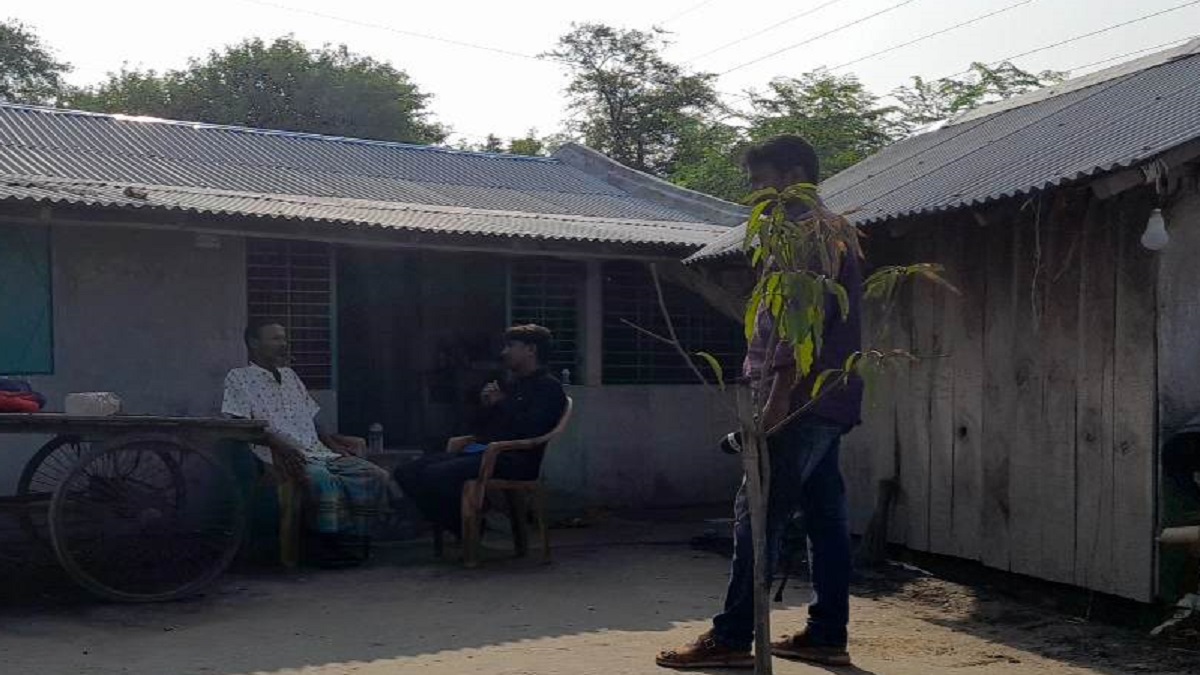 চুরি গেছে জাতীয় দলের ফুটবলার মাছুরার বাবার ভ্যান