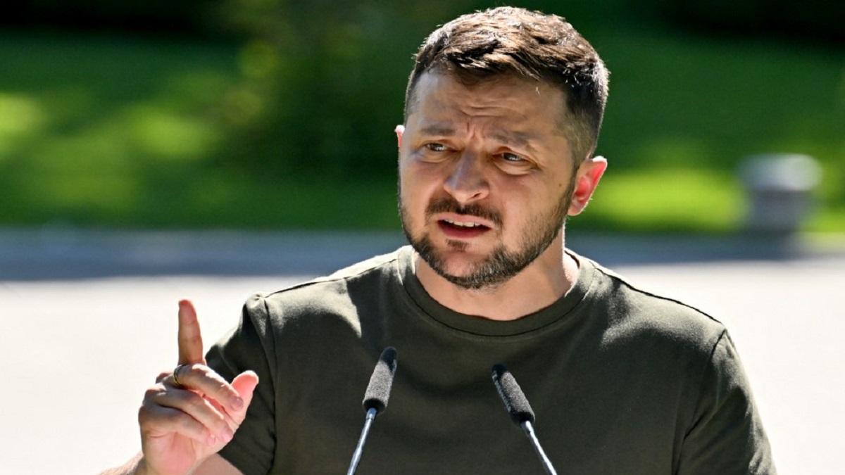 ১৩০০ যুদ্ধবন্দিকে ইউক্রনের কাছে হস্তান্তর করেছে রাশিয়া: জেলেনস্কি