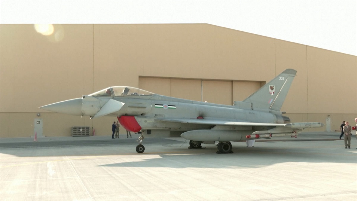 বিশ্বকাপের নিরাপত্তায় কাতারের আকাশে টহল দিচ্ছে ইউরোফাইটার টাইফুন জেট