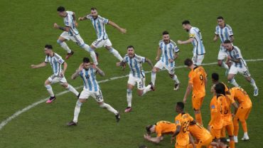 ফিফার শাস্তি থেকে বাঁচলেন পারেদেস-ওটামেন্ডি