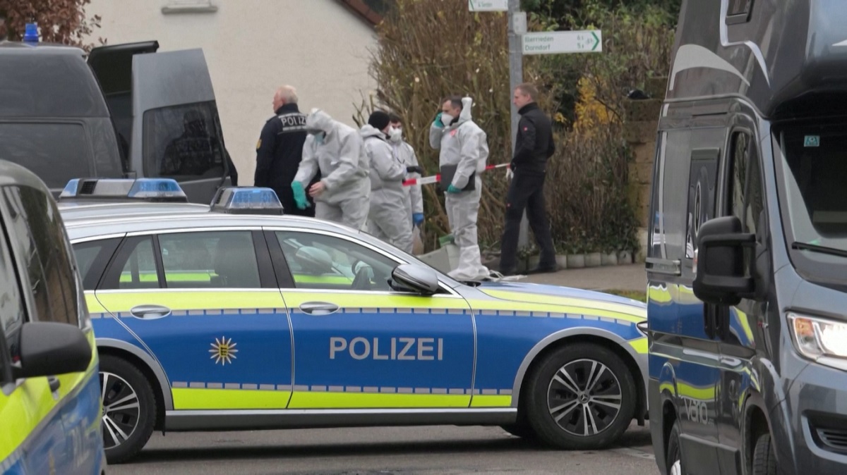 জার্মানিতে আততায়ীর ছুরিকাঘাতে স্কুলছাত্রীর মৃত্যু