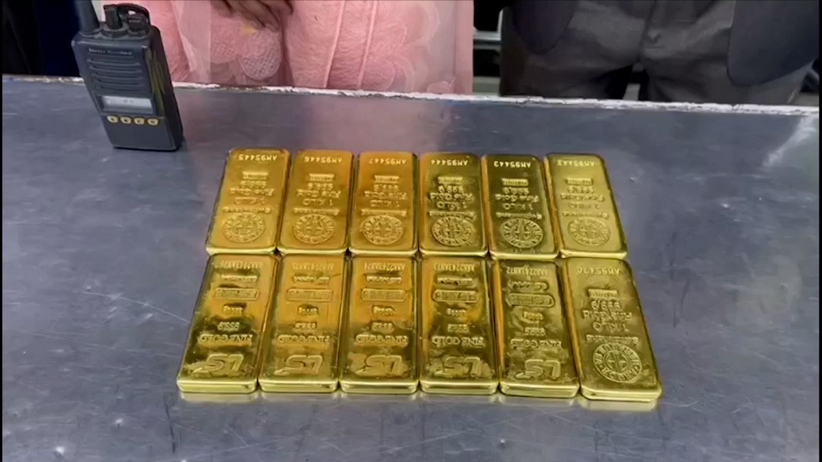 বিমানের ‘মেঘদূত’ থেকে ১২ কেজি স্বর্ণ উদ্ধার