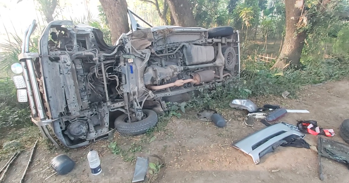 মাদক বহনকারী পিকআপের সাথে র্যাবের গাড়ির সংঘর্ষ, নিহত ৩
