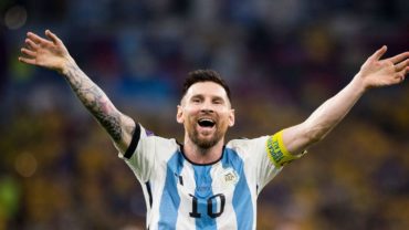 ভক্তদের ভালোবাসায় সিক্ত আর্জেন্টিনার স্বপ্নসারথী মেসি