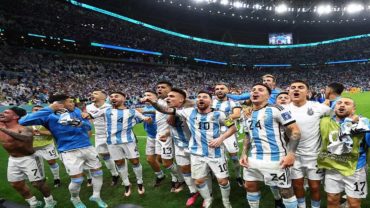 সেই শিশুরাই এখন মেসির সতীর্থ