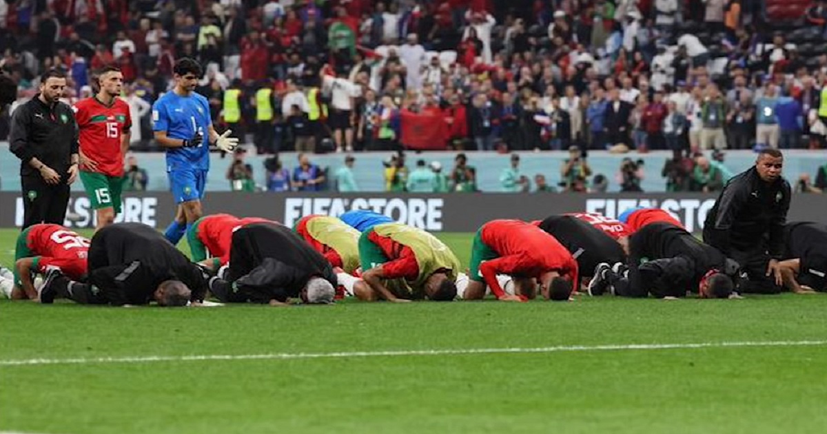 ভালোবাসা কীভাবে আদায় করতে হয় দেখিয়ে গেল মরক্কো