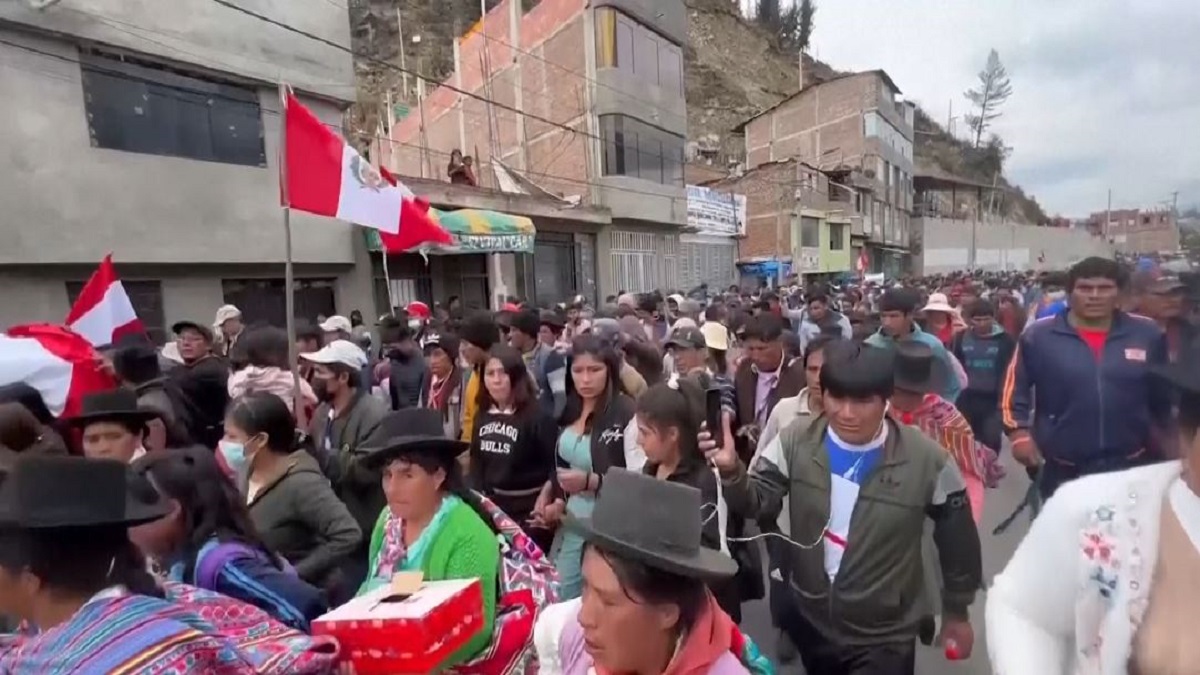 আন্দোলন-সহিংসতায় এখনও উত্তাল পেরু