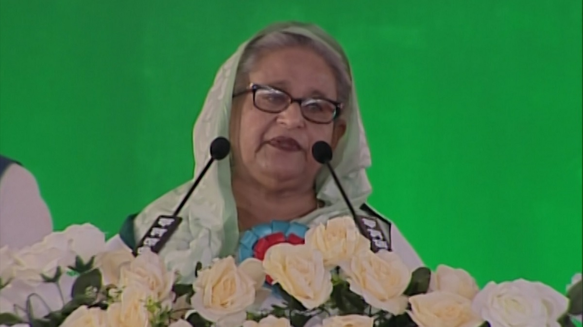 বিএনপি ও কিছু বুদ্ধিজীবী সরকার উৎখাতের স্বপ্ন দেখছে: প্রধানমন্ত্রী