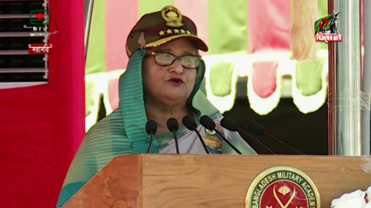 যুদ্ধ নয়, শান্তি চাই: প্রধানমন্ত্রী