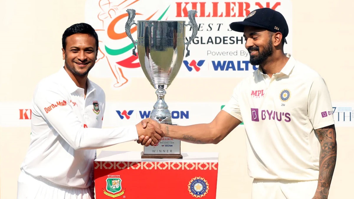 টস হেরে ফিল্ডিংয়ে বাংলাদেশ