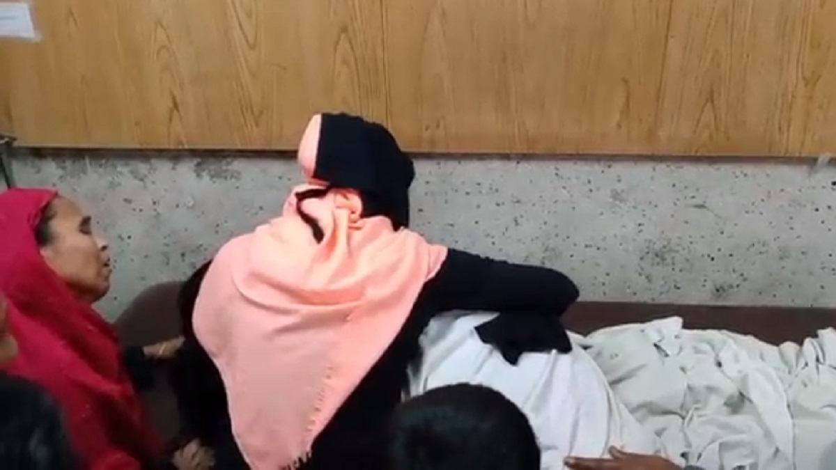 বিজয় দিবসের র্যালিতে অটোর ধাক্কায় শিক্ষার্থী নিহত