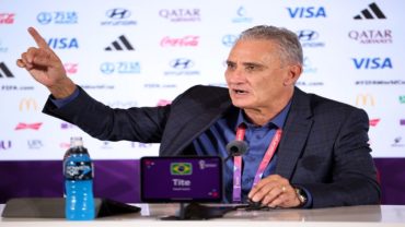 পদত্যাগ করলেন তিতে