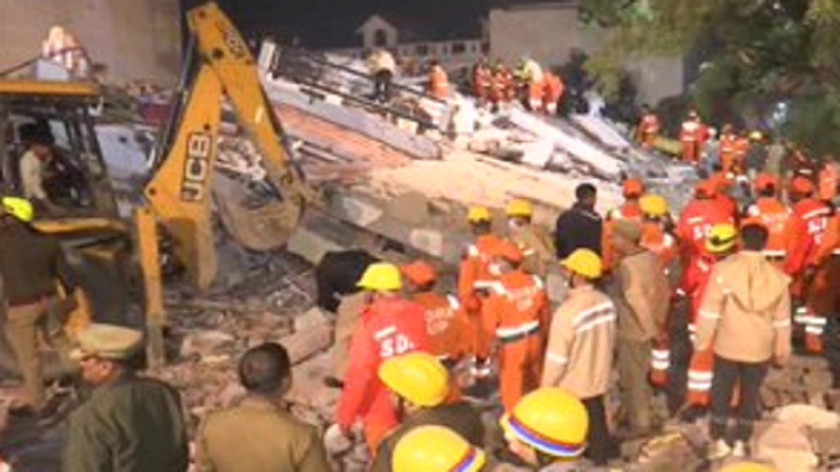 ভারতের উত্তর প্রদেশে পাঁচতলা ভবন ধসে নিহত ৩