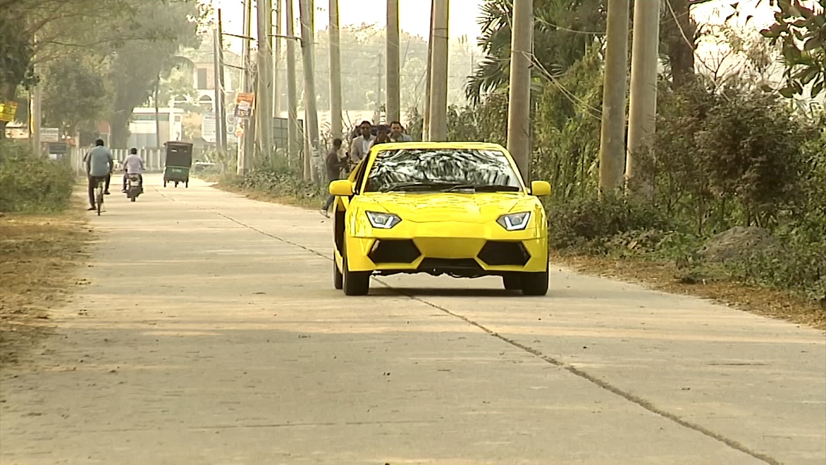 ময়মনসিংহের অলিগলিতে ঘুরছে ল্যাম্বরগিনি! (ভিডিও)