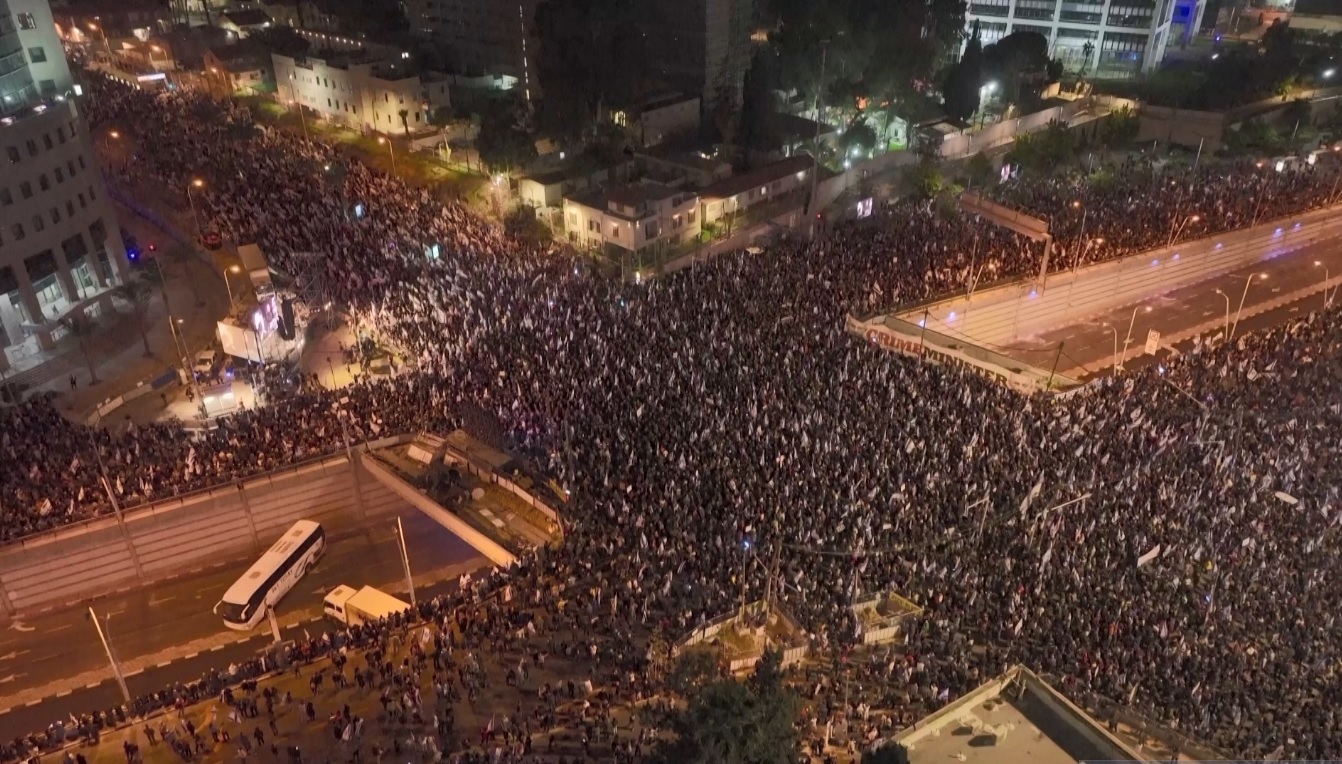 ধরপাকড়ের মাঝেও বিক্ষোভের মুখে নেতানিয়াহু সরকার