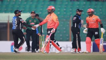 রংপুরকে ৯ উইকেটে হারিয়ে খুলনার প্রথম জয়