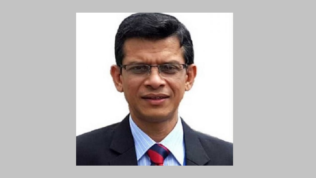 অবসরে কবির বিন আনোয়ার, নতুন মন্ত্রিপরিষদ সচিব মাহবুব হোসেন