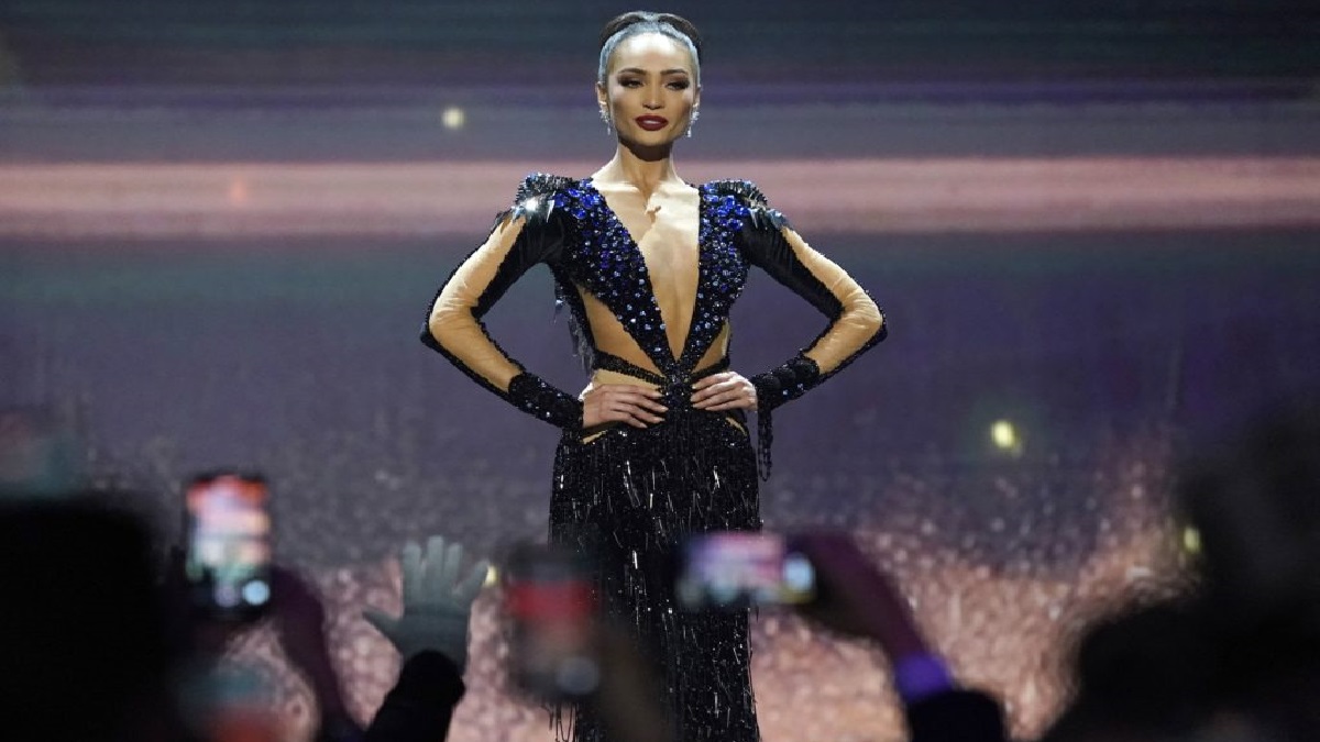 নতুন মিস ইউনিভার্স যুক্তরাষ্ট্রের আর-বনি গ্যাব্রিয়েল