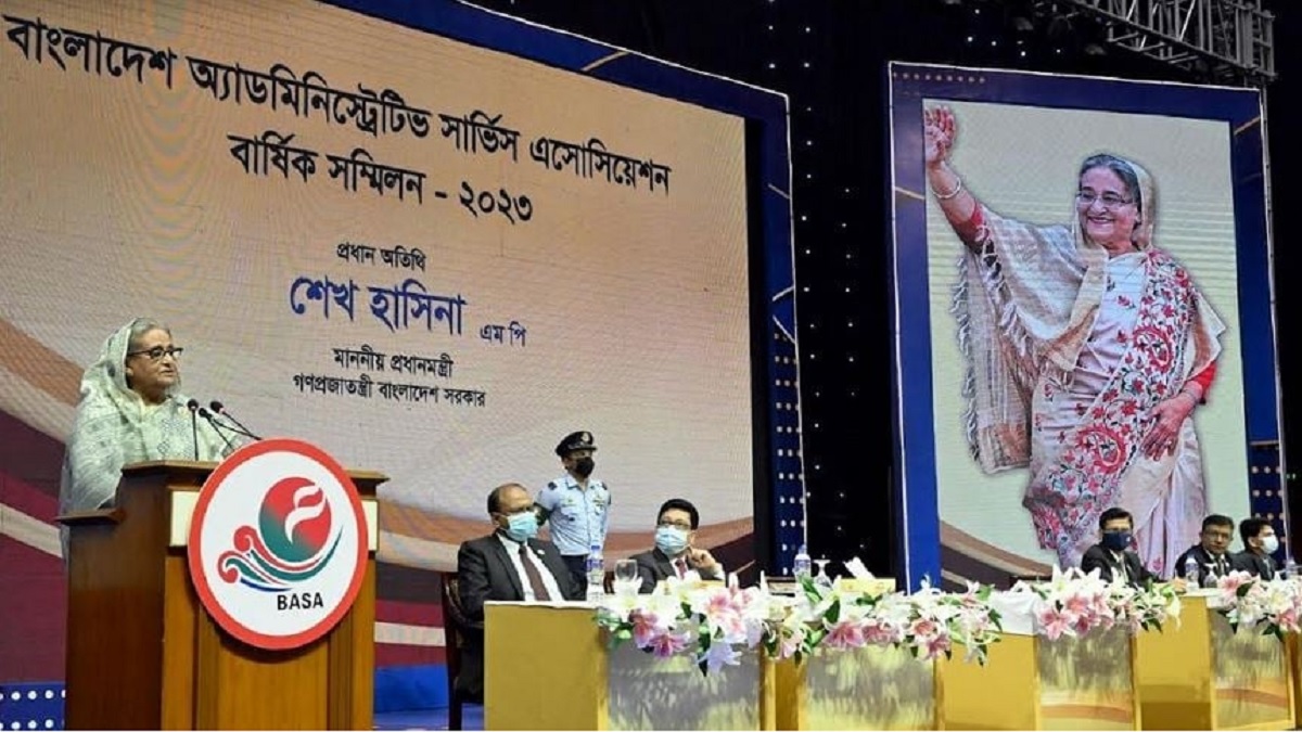 আজকের নবীন কর্মকর্তা আগামী দিনের সৈনিক: প্রধানমন্ত্রী