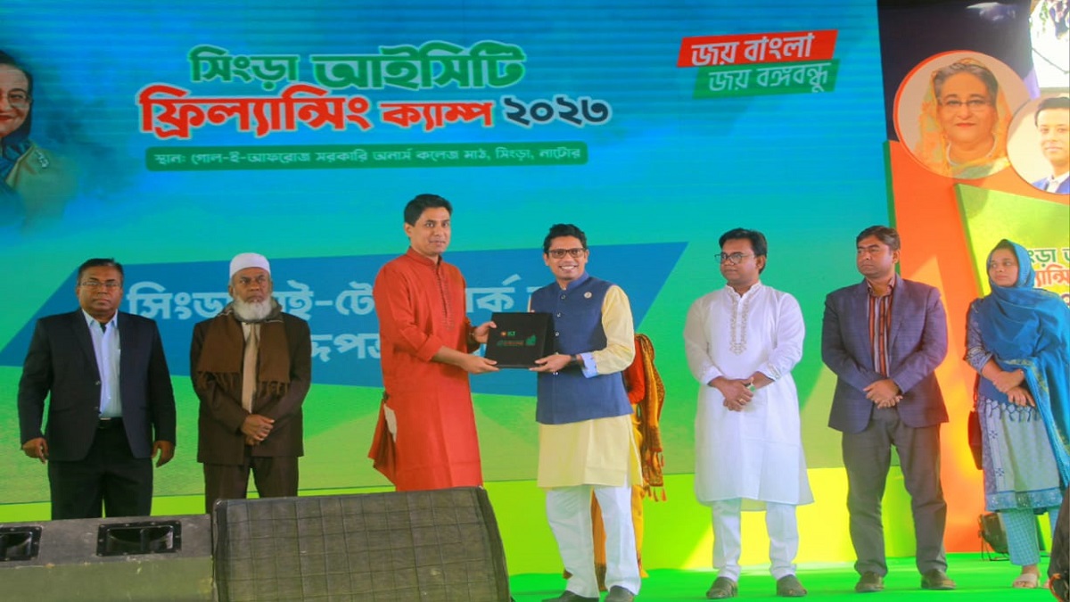 পাঁচ কোটি শিক্ষার্থী আগামীতে স্মার্ট বাংলাদেশের নেতৃত্ব দেবে: পলক
