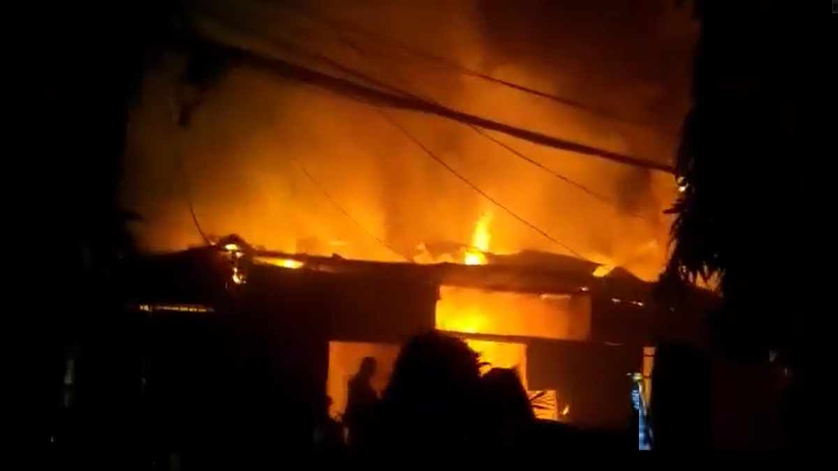 চট্টগ্রামের আন্দরকিল্লায় প্রিন্টিং প্রেসে আগুন, ১ জনের মরদেহ উদ্ধার