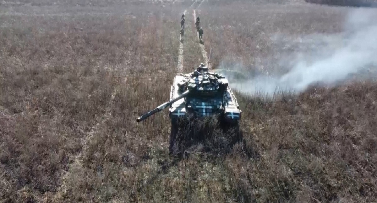 যুদ্ধের বর্ষপূর্তিতে রাশিয়ার সম্ভাব্য আগ্রাসন ঠেকাতে ইউক্রেনের সামরিক মহড়া