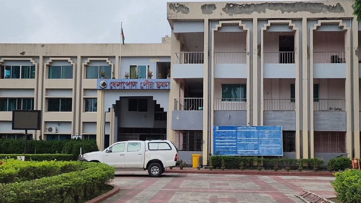 পৌরসভা প্রশাসকের মেয়াদ শেষ হলেও ঝুলে আছে নির্বাচন, নেই কোনো নতুন উন্নয়ন প্রকল্প