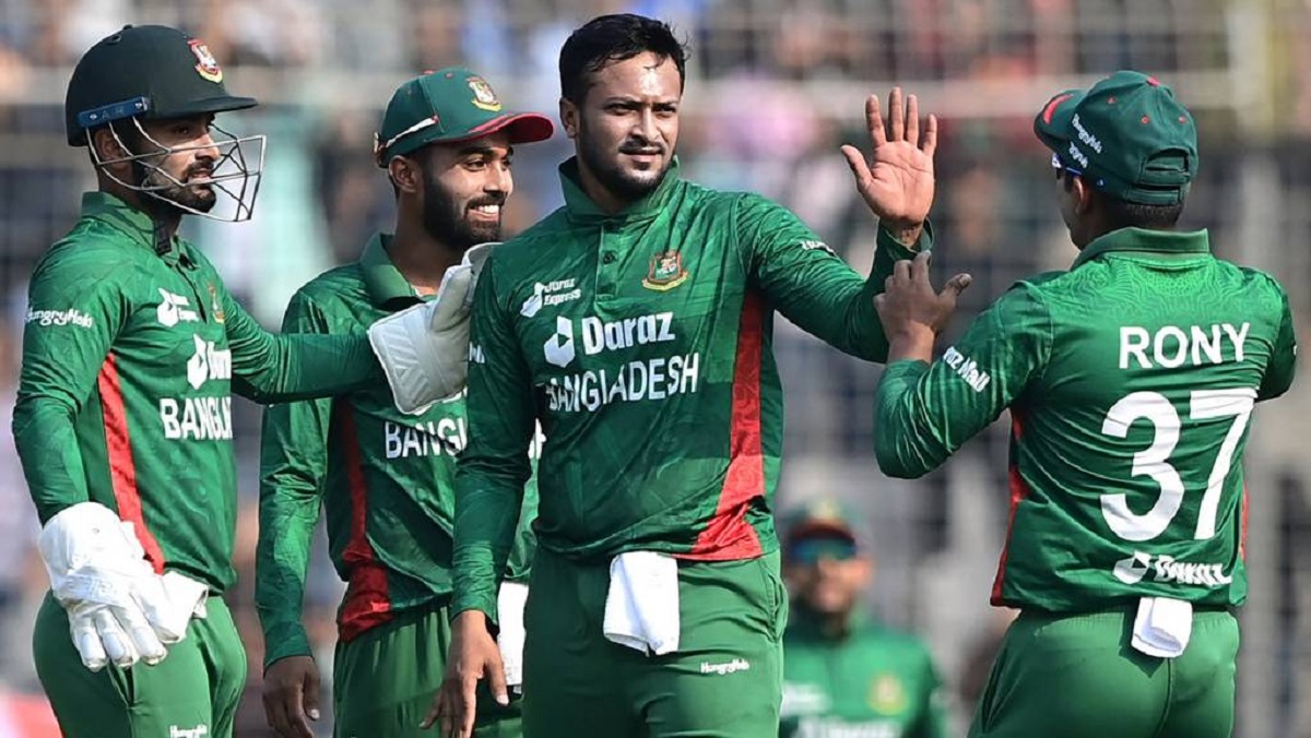 হোয়াইটওয়াশ করার প্রত্যয়ে বাংলাদেশ; অভিষেকের অপেক্ষায় তানভীর