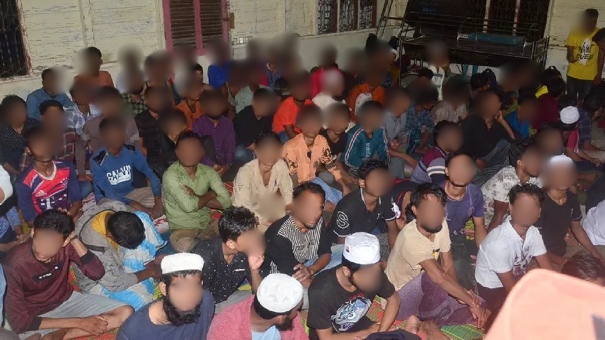 ইন্দোনেশিয়ার উপকূলে উদ্ধার দুই শতাধিক রোহিঙ্গা, এখনও নিখোঁজ অন্তত ১৩