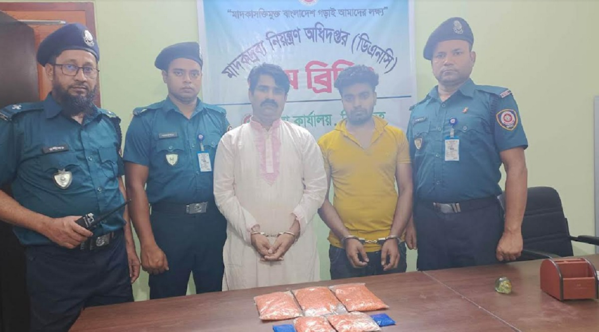 ঝিনাইদহে দশ হাজার পিস ইয়াবাসহ দুই কারবারি আটক