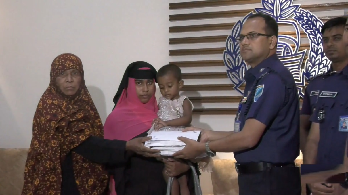 মিশর থেকে বাংলাদেশি মৃত শ্রমিকের বকেয়া টাকা ফেরত আনলো মাদারীপুর পুলিশ