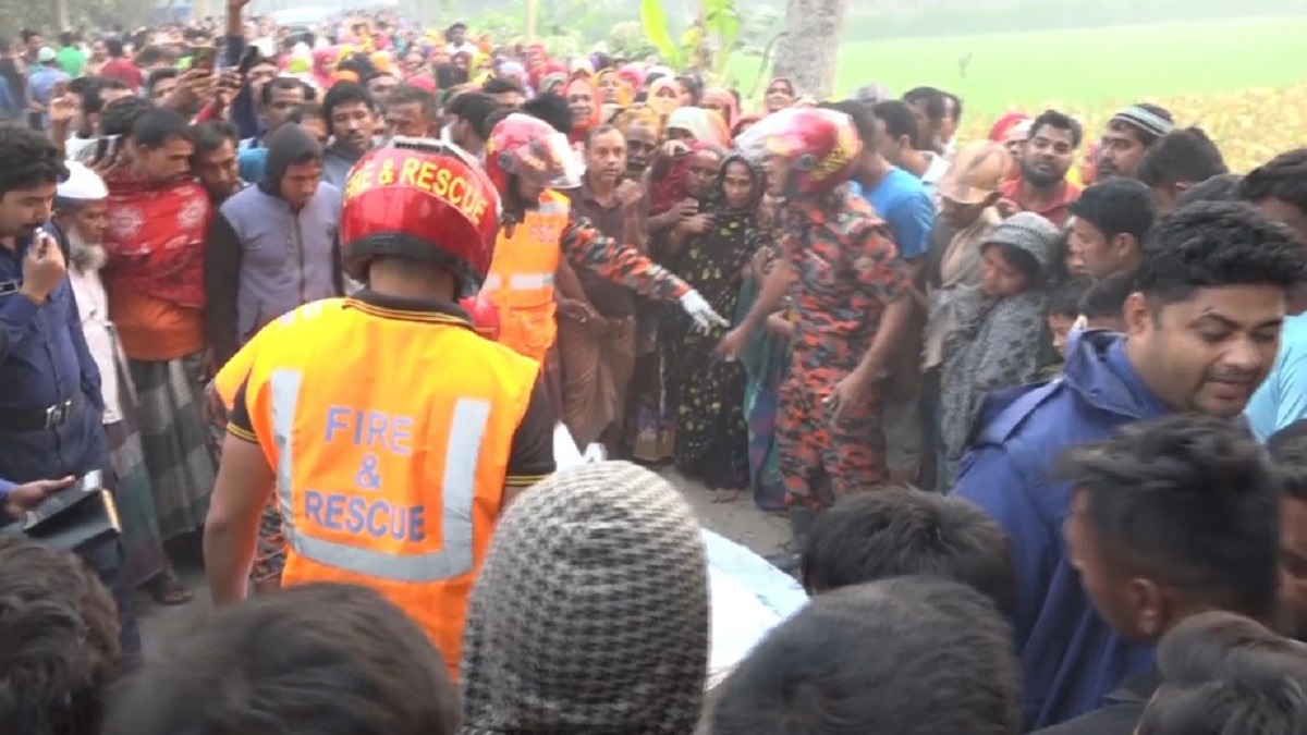 মেহেরপুরে সড়ক দুর্ঘটনায় আনসার সদস্যসহ নিহত ২