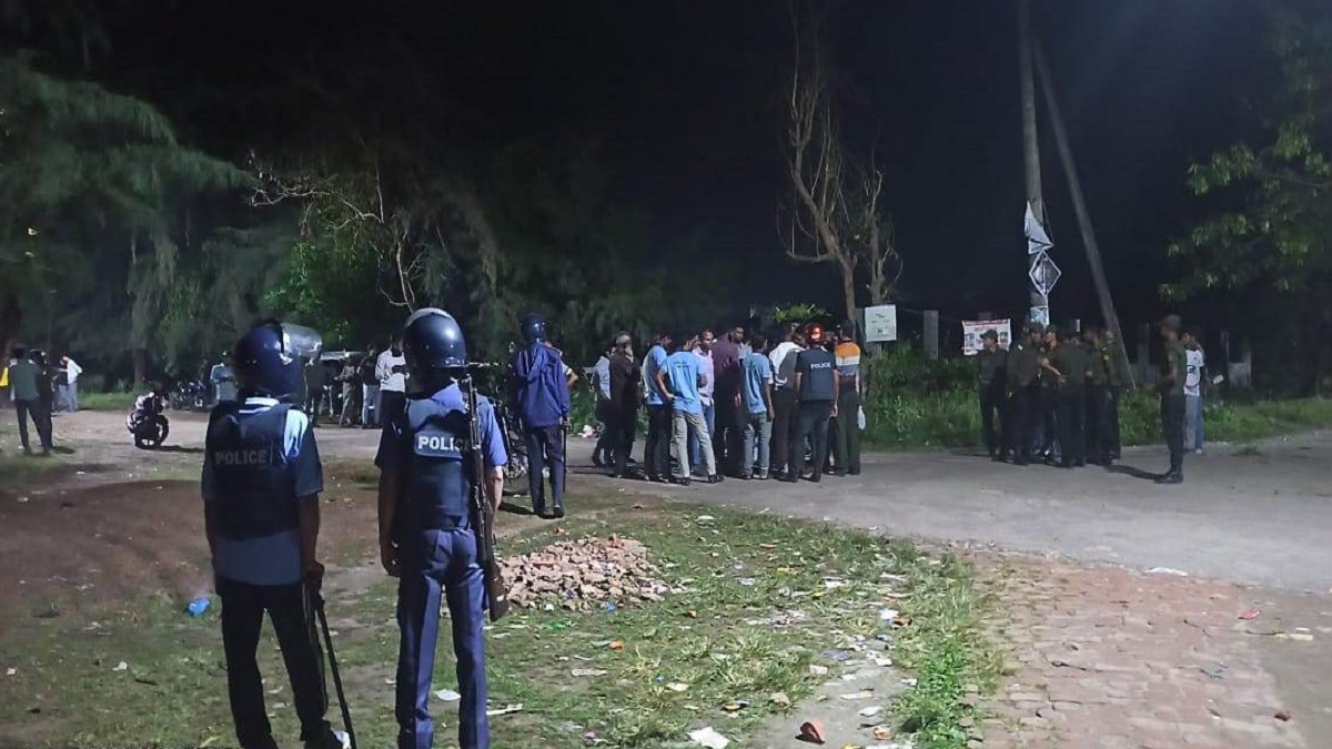 ‘সিনিয়র-জুনিয়র’ বিরোধে নোবিপ্রবি ছাত্রলীগের দুই গ্রুপের সংঘর্ষ, আহত অন্তত ২০