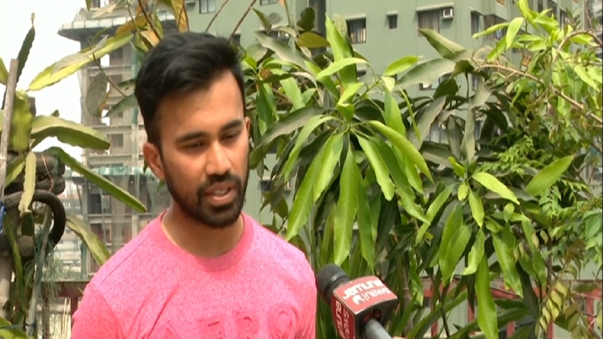 ডাবল সেঞ্চুরিতে টেস্ট দলে ফেরার দাবি জোরদার করলেন সাদমান