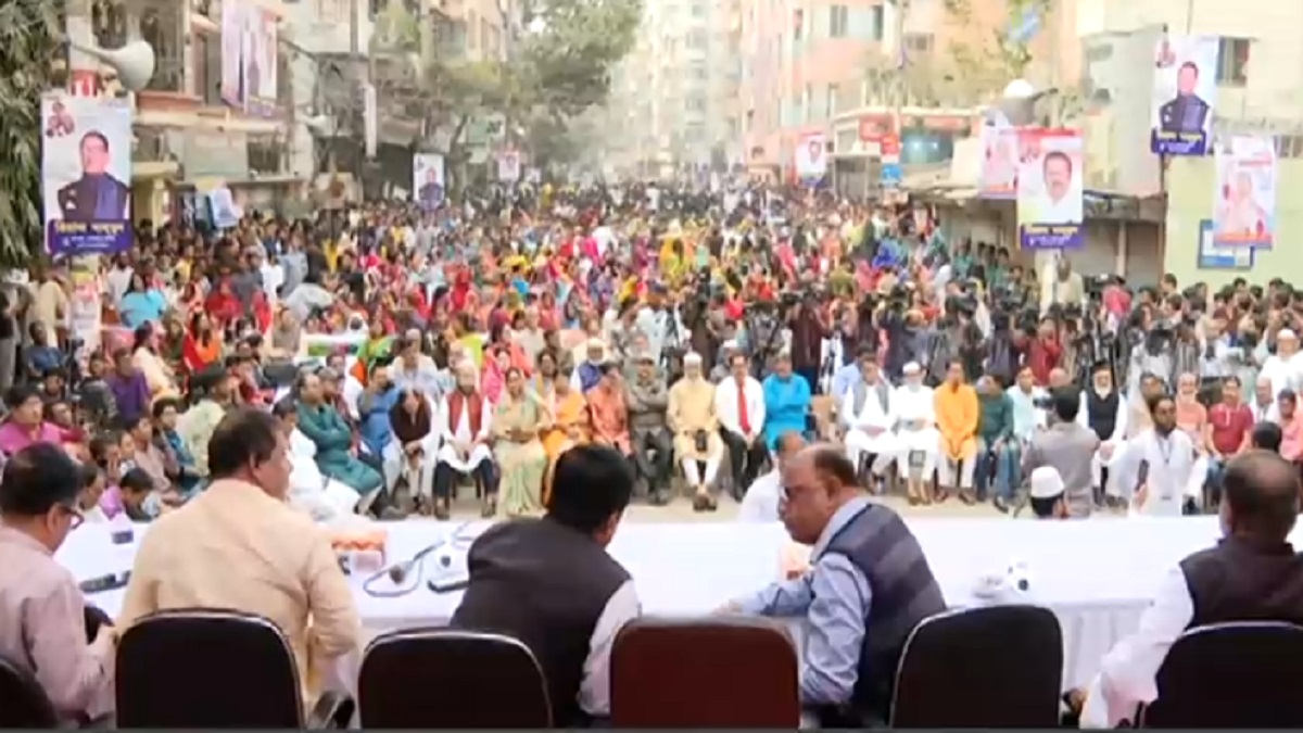 সরকার পতনের একদফা দাবিতে ফের সরব বিএনপি, কী ভাবছে আওয়ামী লীগ?