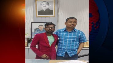 ডিবি কার্যালয়ে হিরো আলম, যা জানা গেলো