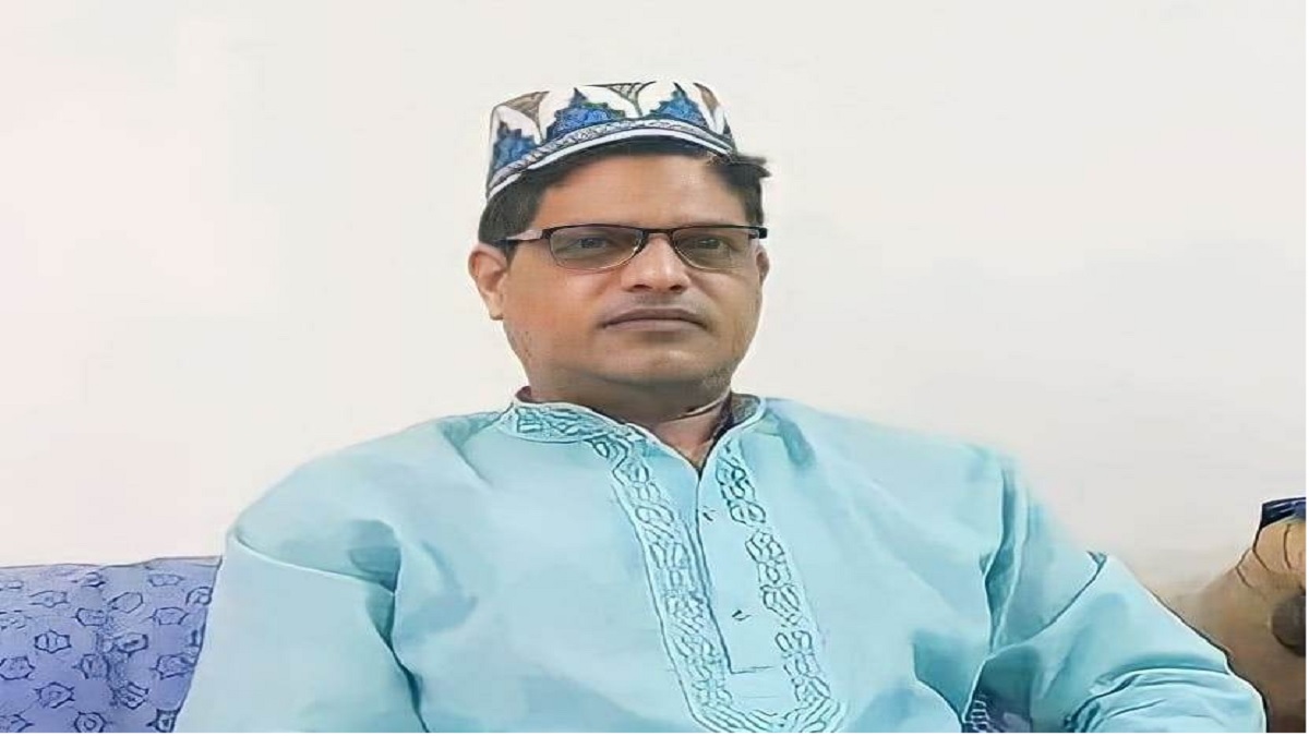 চাঁপাইনবাবগঞ্জে যুবলীগ নেতাকে প্রকাশ্যে কুপিয়ে হত্যা, থানা ঘেরাও