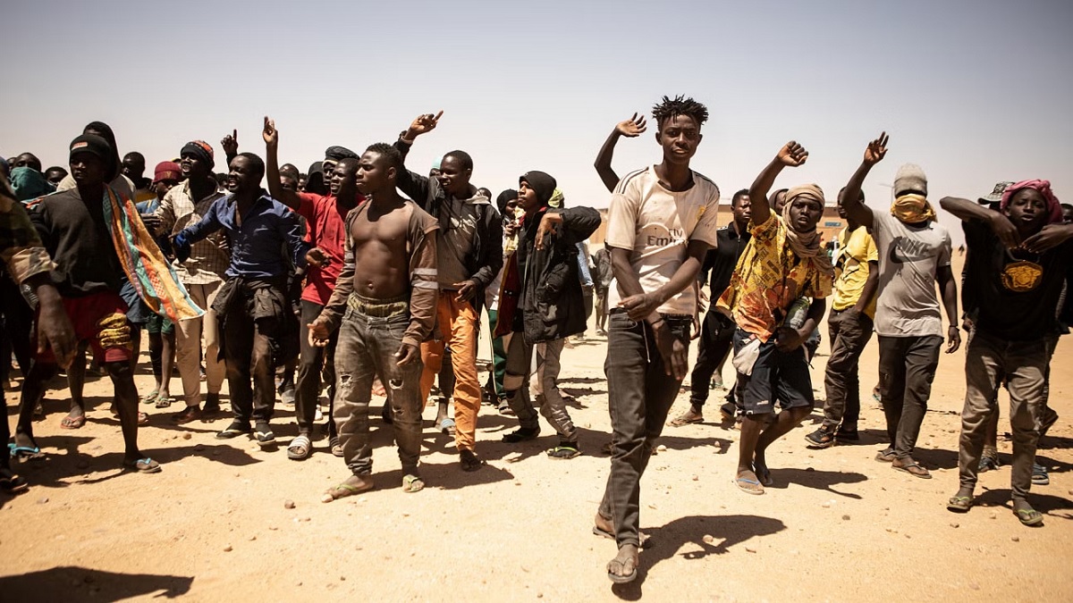 নাইজারে উত্তপ্ত মরুভূমিতে আটকা অন্তত সাড়ে ৪ হাজার অভিবাসী, আছে বাংলাদেশিও