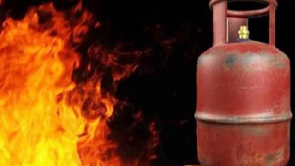 গাজীপুরে কারখানায় গ্যাস লাইনে বিস্ফোরণ, দগ্ধ ১৯