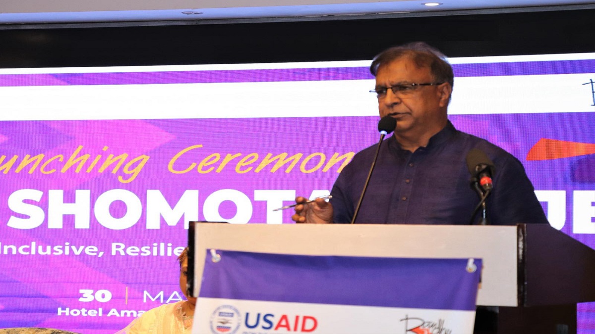 নিগৃহীত ট্রান্সজেন্ডার ও হিজড়া জনগোষ্ঠীর পাশে দাঁড়ানোর আহ্বান সংস্কৃতি প্রতিমন্ত্রীর