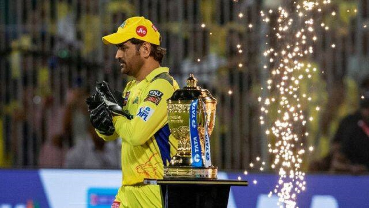 ধোনির আইপিএল খেলা নির্ভর করছে ফ্র্যাঞ্চাইজি ও বোর্ডের সিদ্ধান্তের ওপর