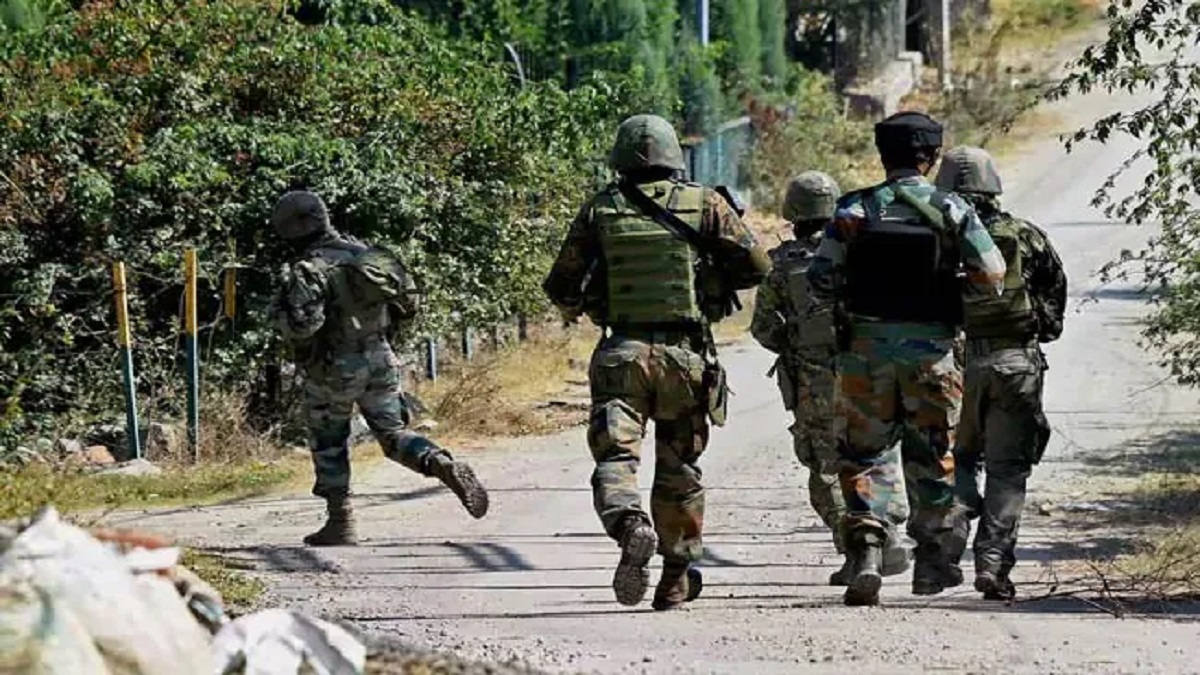 জম্মু-কাশ্মিরে চরমপন্থীদের সাথে সংঘর্ষে ২ ভারতীয় সেনা সদস্য নিহত, আহত ৪