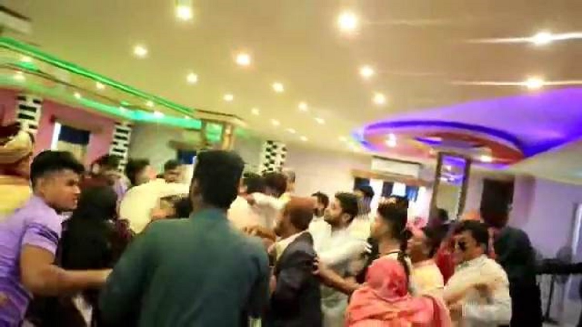 দই টক হওয়ায় পার্টি সেন্টারের কর্মীদের ওপর হামলা, ১৯ জনের নামে মামলা