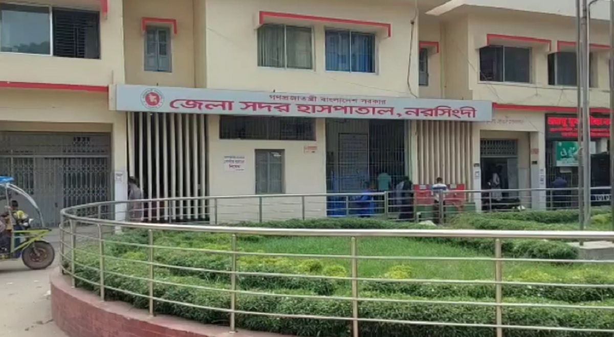 স্ত্রীকে কুপিয়ে জখম করে স্বামীর আত্মহত্যা