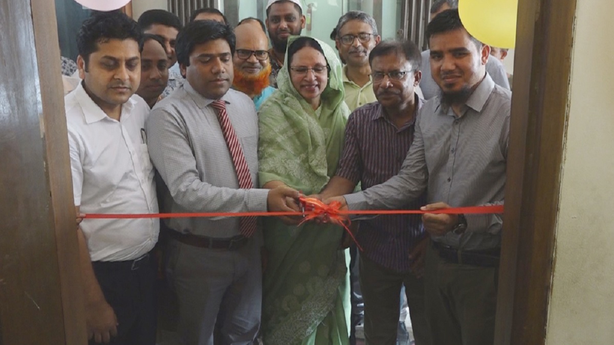 পাবনা বিজ্ঞান ও প্রযুক্তি বিশ্ববিদ্যালয়ে স্মার্ট ক্লাসরুমের উদ্বোধন